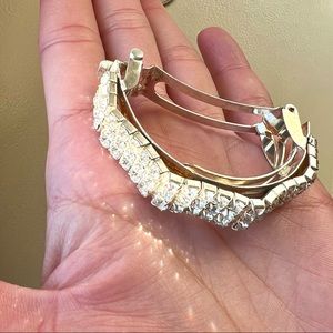 VINTAGE SILVER TONE PONY TAIL HAIR CLIP SPRING LOADED PINCH RELEASE BARRETTE